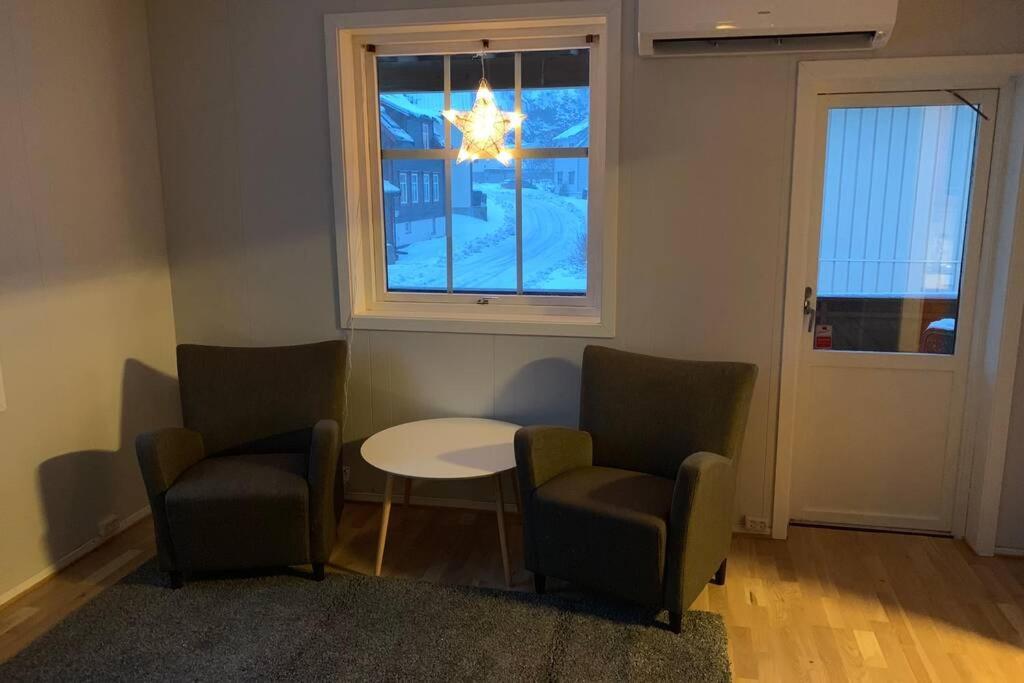 Koselig Hus I Havna Apartment สโวลแวร์ ภายนอก รูปภาพ
