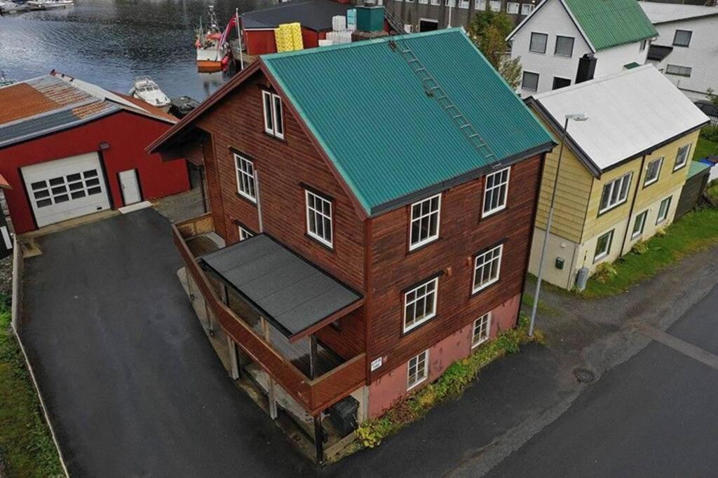 Koselig Hus I Havna Apartment สโวลแวร์ ภายนอก รูปภาพ